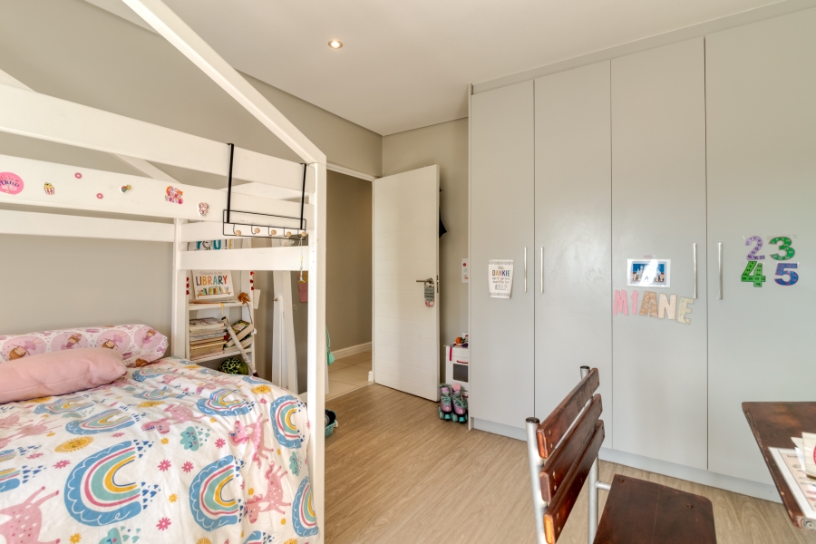 3 Bedroom Property for Sale in Croydon Gardens Estate Western Cape